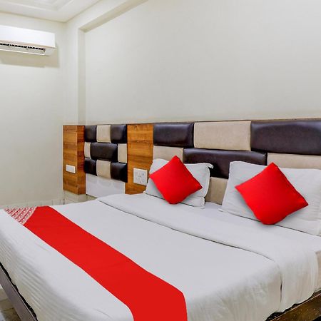 Hotel O Asopalav Naroda Eksteriør bilde